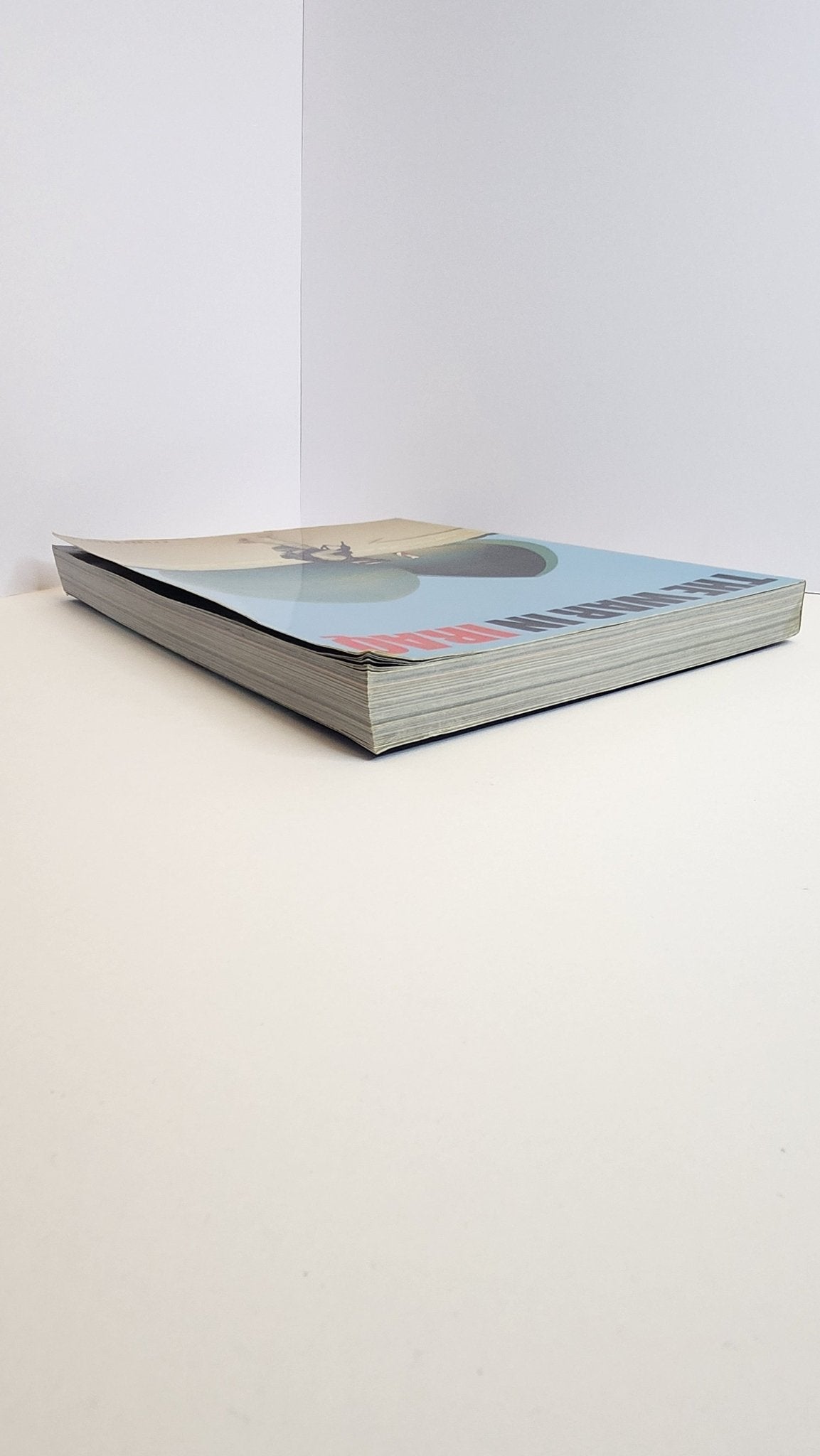 The War in Iraq: A Photo History (1st EDITION) - My Store