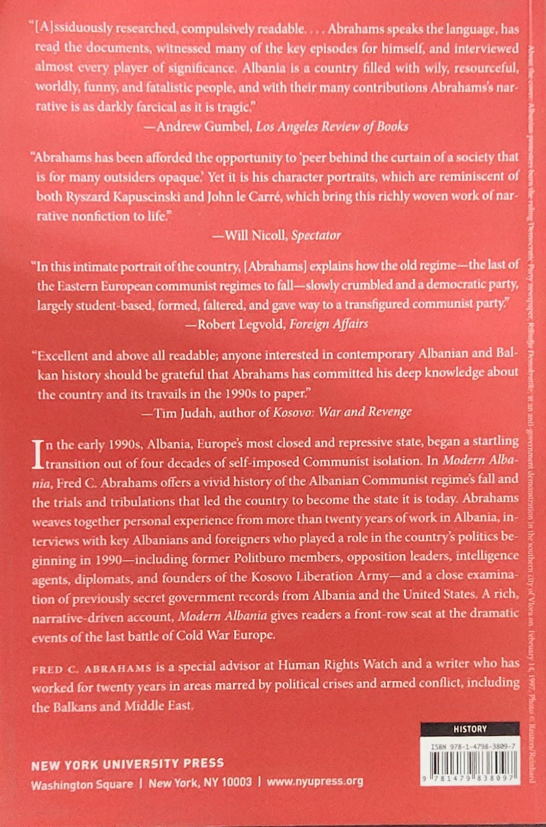 Modern Albania: From Dictatorship to Democracy in Europe - Oakmont Books